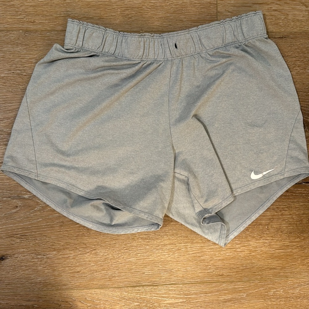 Nike - Picture 5 of 5